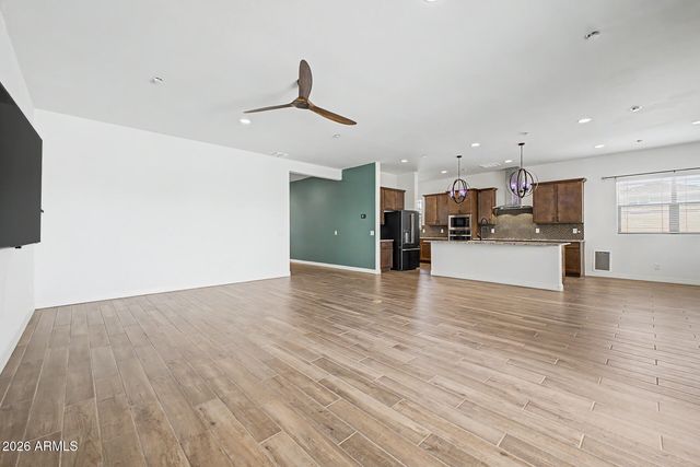 893 W SUPERSTITION Drive, San Tan Valley, AZ 85140