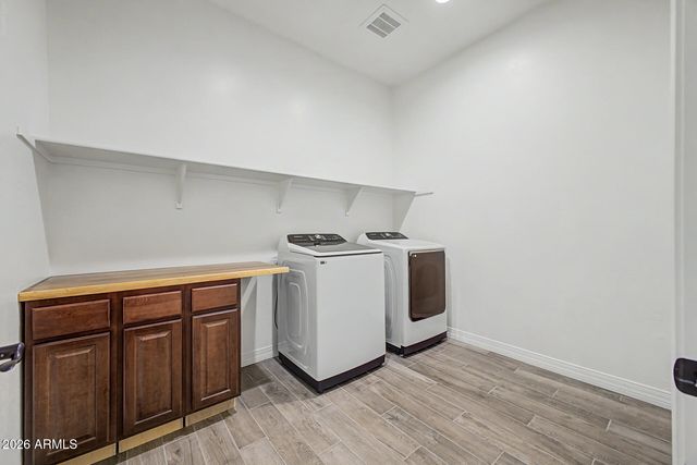 893 W SUPERSTITION Drive, San Tan Valley, AZ 85140