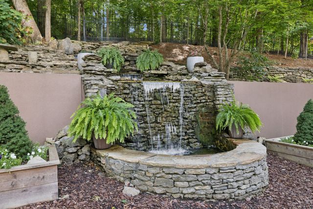 1943 Bristol Ct, Brentwood, TN 37027