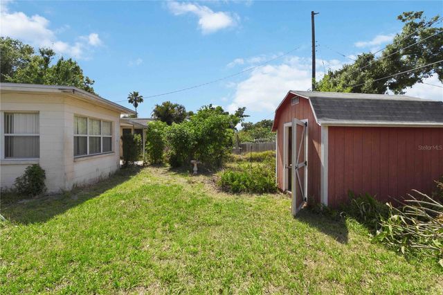 5013 OXFORD AVENUE N, St Petersburg, FL 33710