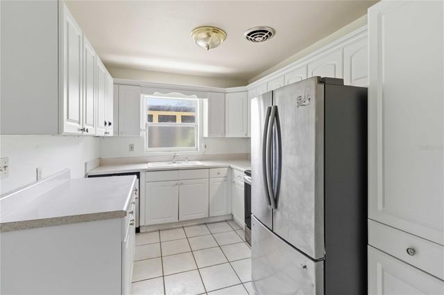 5013 OXFORD AVENUE N, St Petersburg, FL 33710