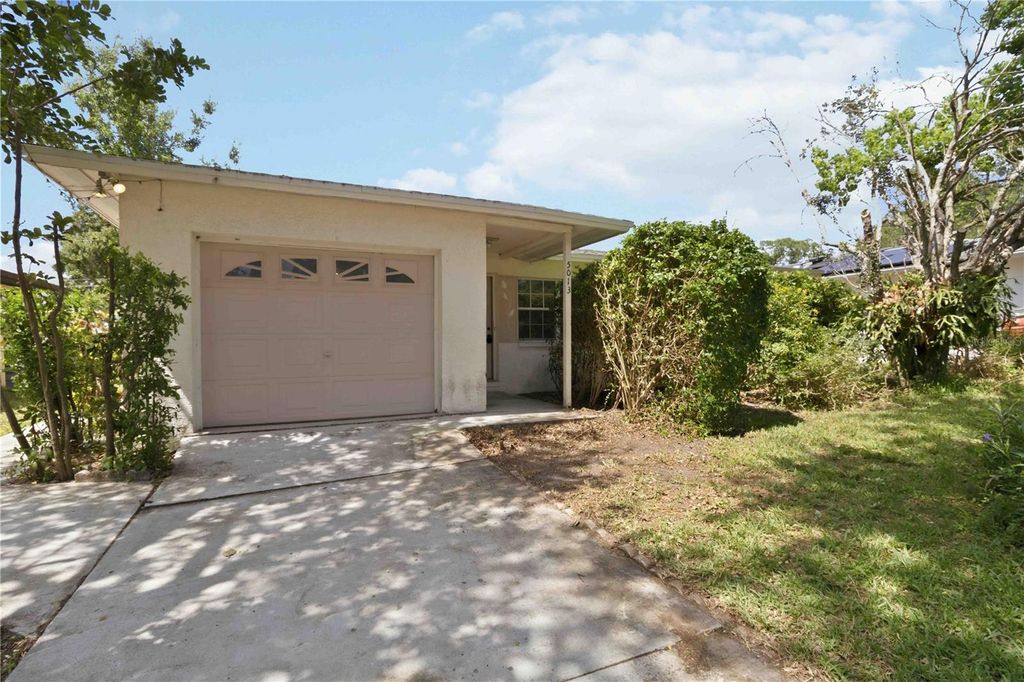 5013 OXFORD AVENUE N, St Petersburg, FL 33710