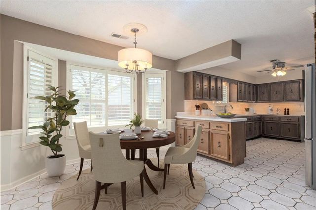 2952 HOLLY HEATH CV, Germantown, TN 38138