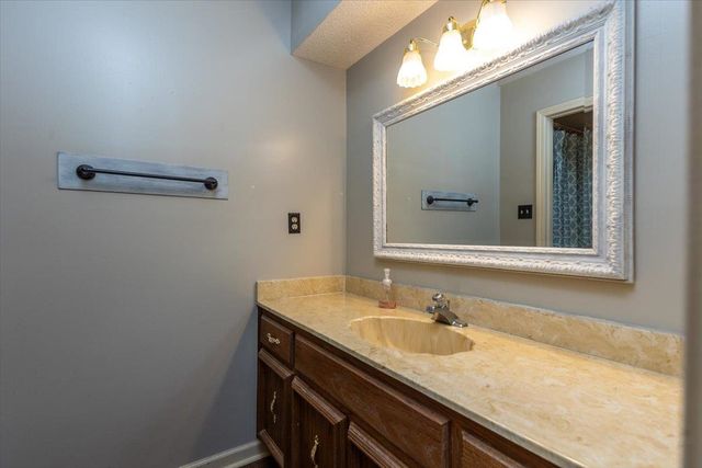 2952 HOLLY HEATH CV, Germantown, TN 38138