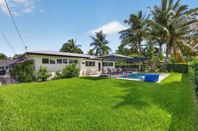 2681 NE 16TH Street, Pompano Beach, FL 33062