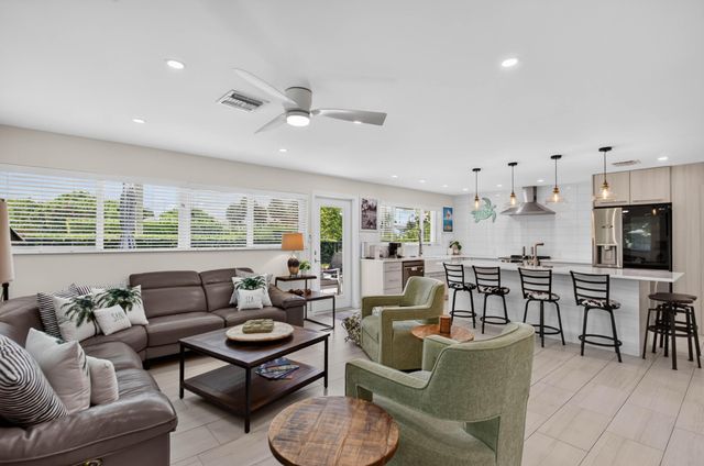 2681 NE 16TH Street, Pompano Beach, FL 33062