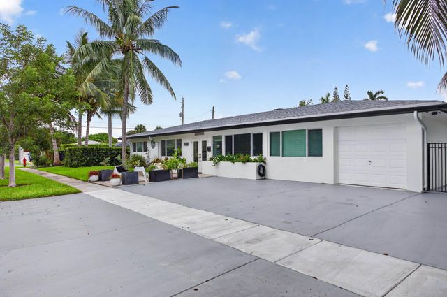 2681 NE 16TH Street, Pompano Beach, FL 33062