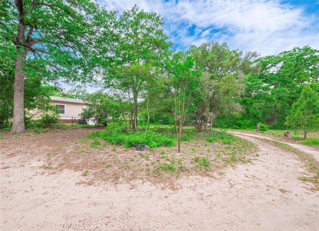 125 Chapel Hill DR, Bastrop, TX 78602
