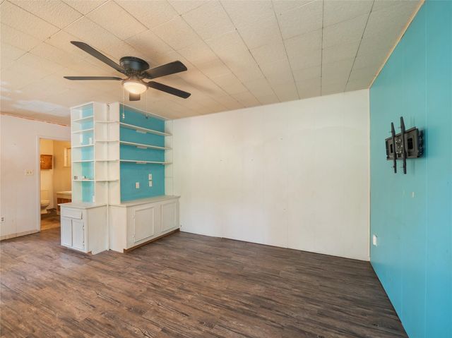 125 Chapel Hill DR, Bastrop, TX 78602
