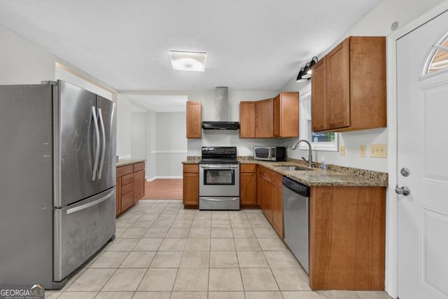 3681 Chestnut Lake Court, Jonesboro, GA 30236