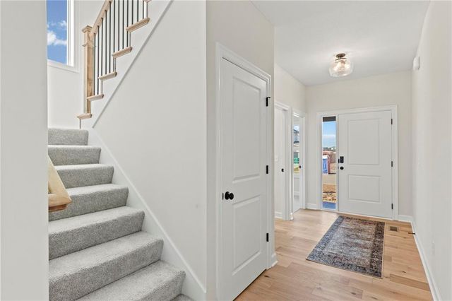 19362 Skyview Lane, Spring Hill, KS 66083