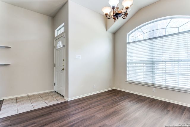 6014 WOODWAY CT, San Antonio, TX 78249