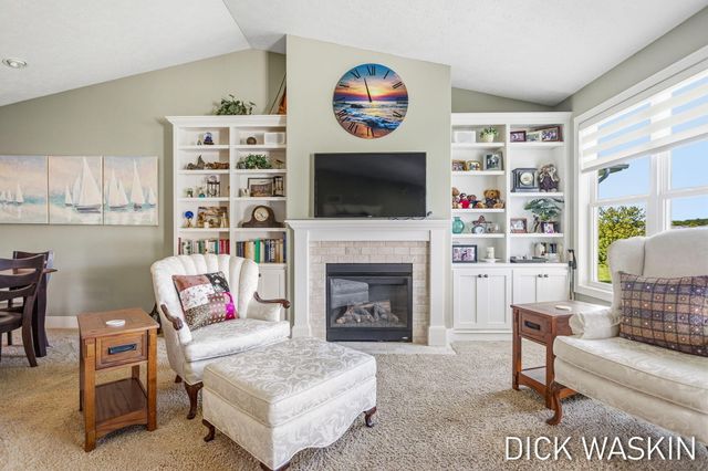 1276 Prestwick Drive, Holland, MI 49423
