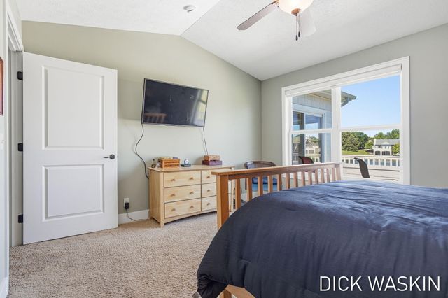 1276 Prestwick Drive, Holland, MI 49423