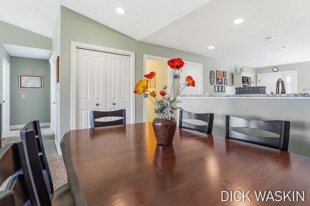 1276 Prestwick Drive, Holland, MI 49423