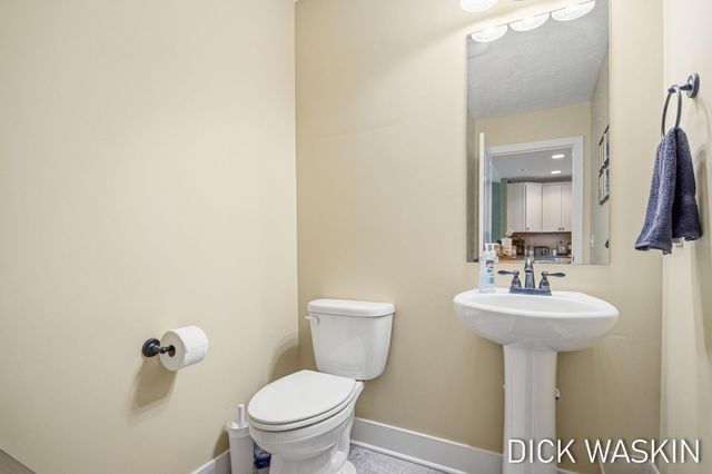 1276 Prestwick Drive, Holland, MI 49423