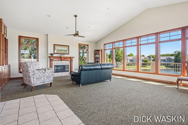 1276 Prestwick Drive, Holland, MI 49423
