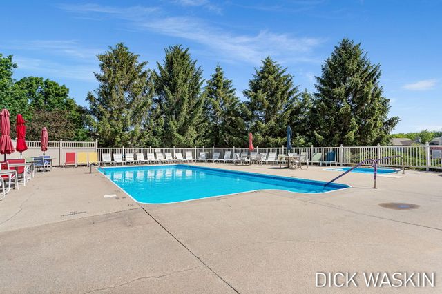 1276 Prestwick Drive, Holland, MI 49423