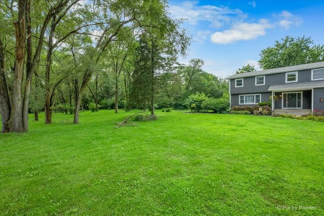 2711 Old Oak Drive, Mchenry, IL 60050