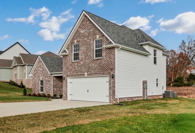 1177 Mourning Cloak Dr, Clarksville, TN 37043