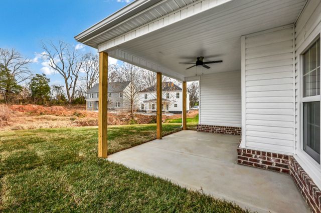 1177 Mourning Cloak Dr, Clarksville, TN 37043