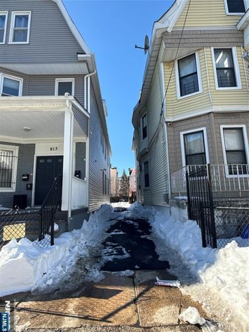 913 S 18th Street 2, Newark, NJ 07108