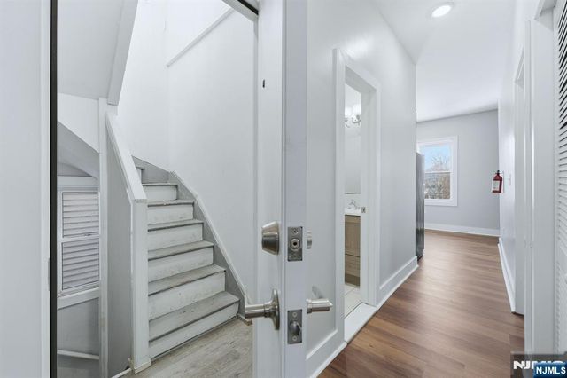 913 S 18th Street 2, Newark, NJ 07108