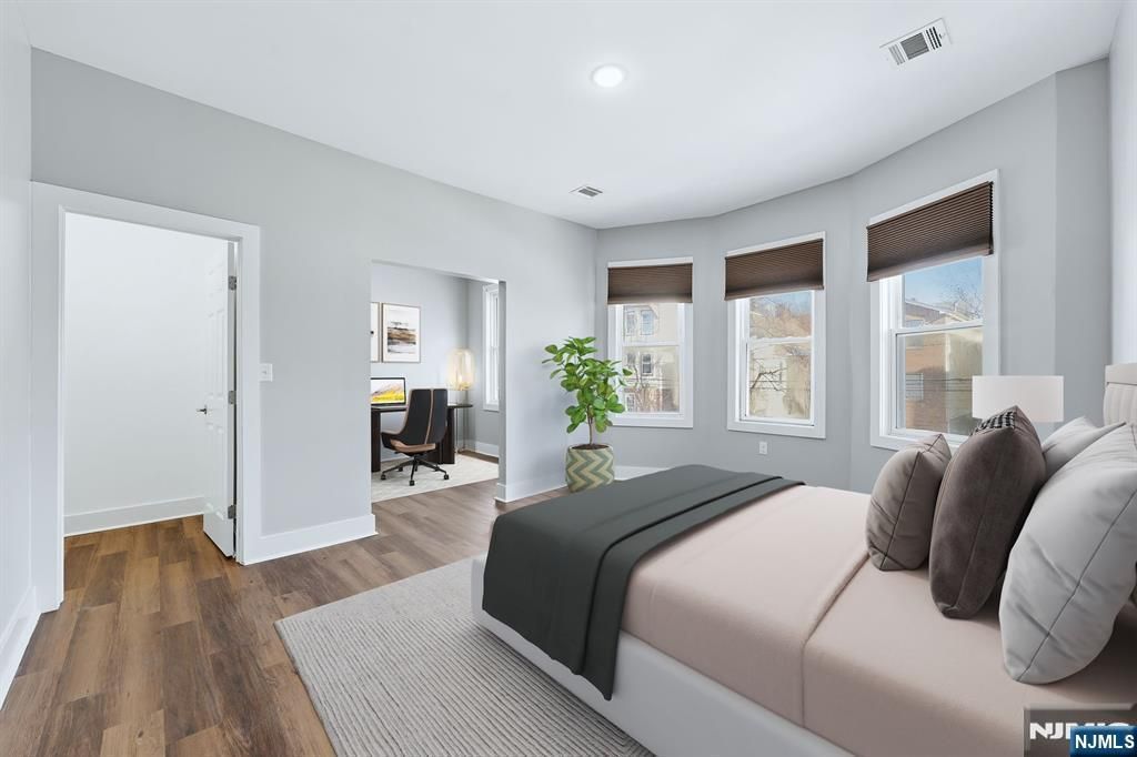 913 S 18th Street 2, Newark, NJ 07108