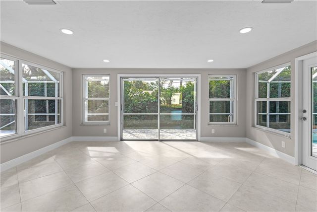 510 Gardenia Lane, Vero Beach, FL 32963