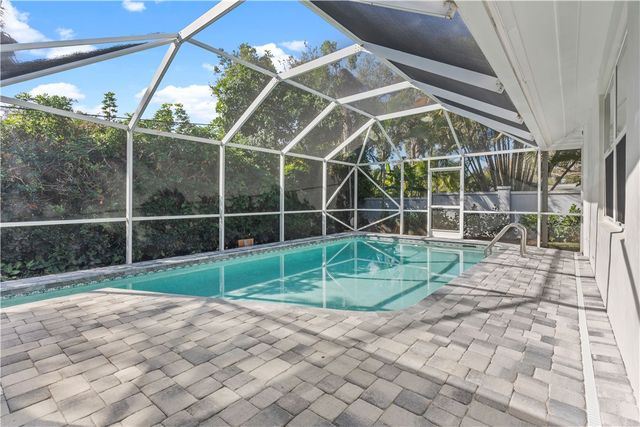 510 Gardenia Lane, Vero Beach, FL 32963