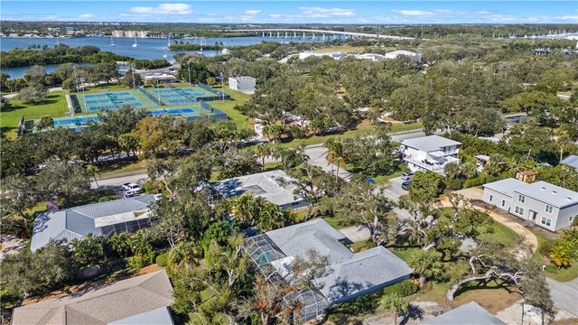 510 Gardenia Lane, Vero Beach, FL 32963