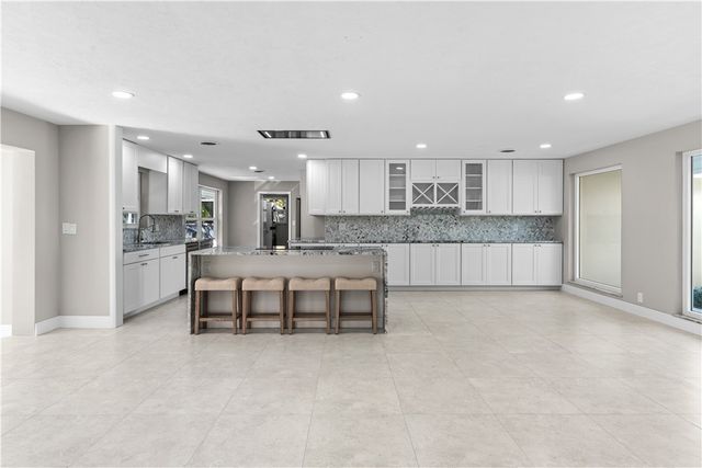 510 Gardenia Lane, Vero Beach, FL 32963