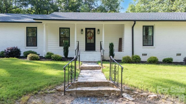 215 Ridgewood Drive, Monroe, NC 28112