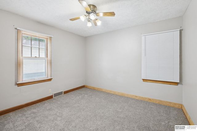 1429 E 2nd Street, Fremont, NE 68025