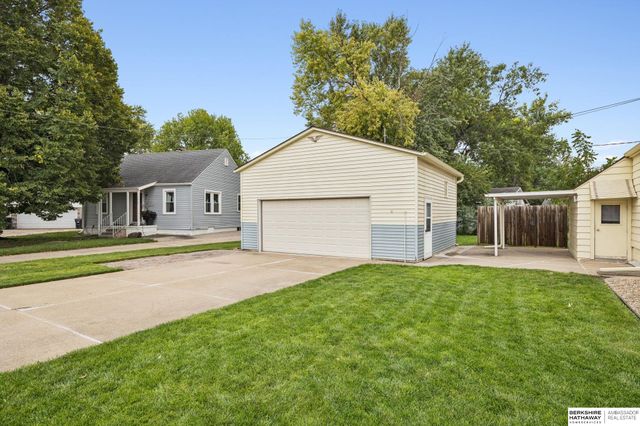 1429 E 2nd Street, Fremont, NE 68025