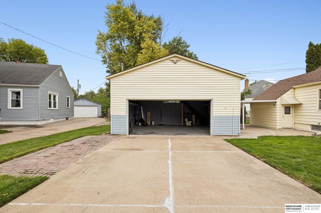 1429 E 2nd Street, Fremont, NE 68025