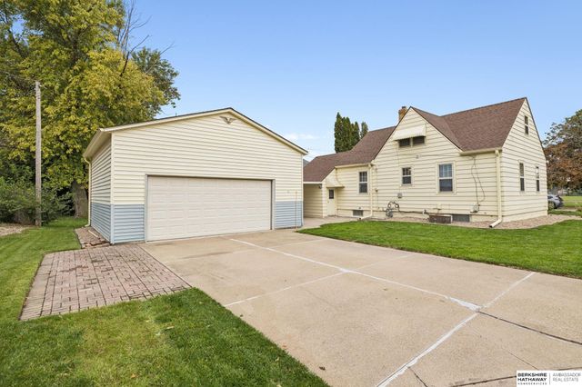 1429 E 2nd Street, Fremont, NE 68025