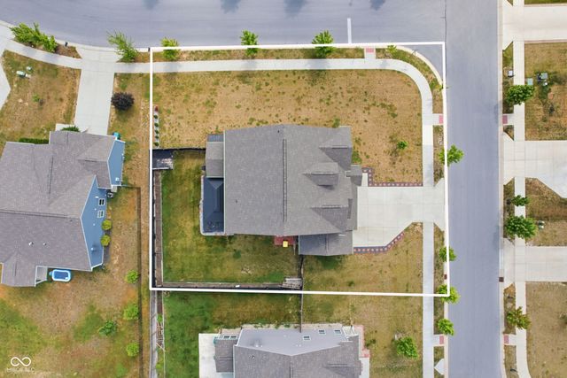 884 Capricorn Drive, Franklin, IN 46131