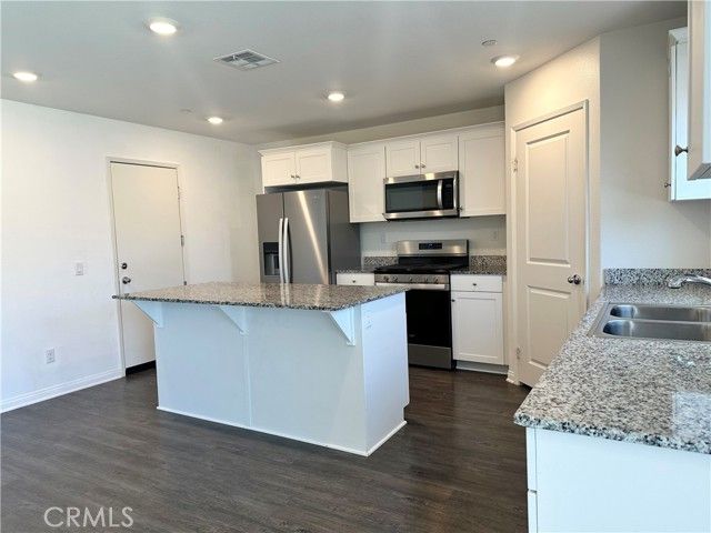 247 Scarlet Oak, San Jacinto, CA 92583