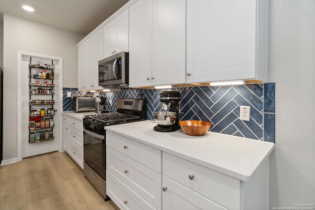 13230 Forscher Crst, San Antonio, TX 78253