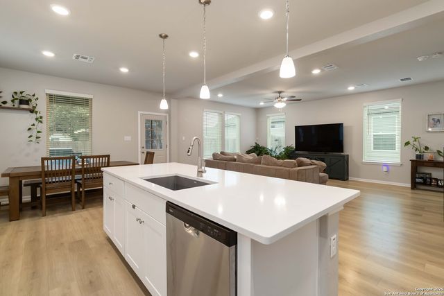 13230 Forscher Crst, San Antonio, TX 78253