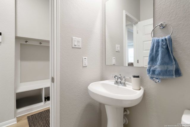 13230 Forscher Crst, San Antonio, TX 78253