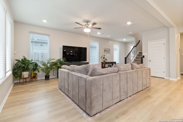 13230 Forscher Crst, San Antonio, TX 78253