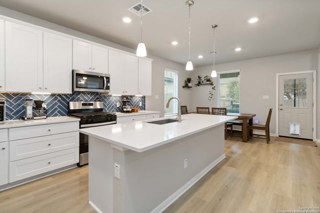 13230 Forscher Crst, San Antonio, TX 78253