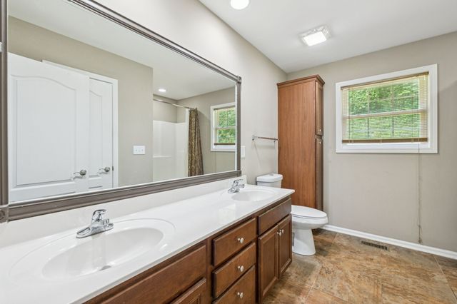 426 Pole Hill Road, Goodlettsville, TN 37072