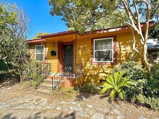 2712 Windsor RD, Austin, TX 78703