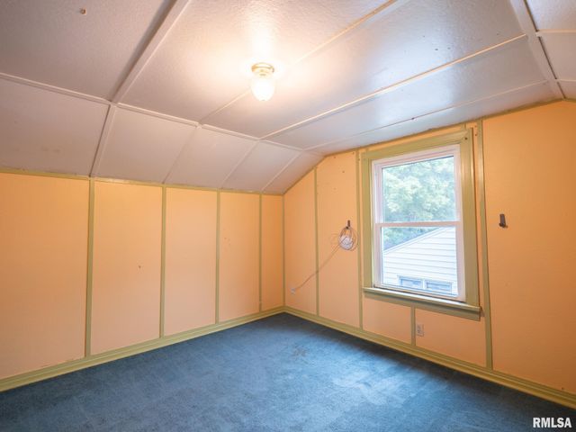 2502 COURT Street, Pekin, IL 61554