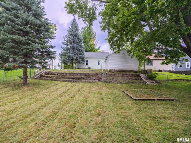 2502 COURT Street, Pekin, IL 61554