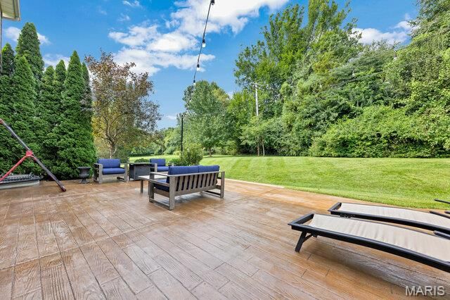 9 Cypress Place Court, Wildwood, MO 63040