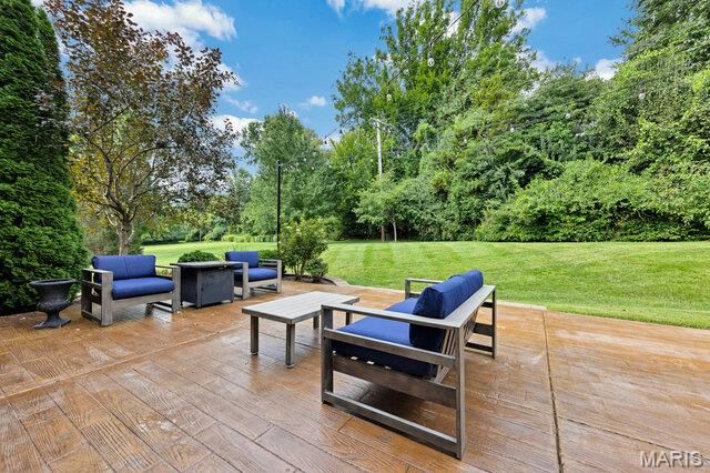 9 Cypress Place Court, Wildwood, MO 63040